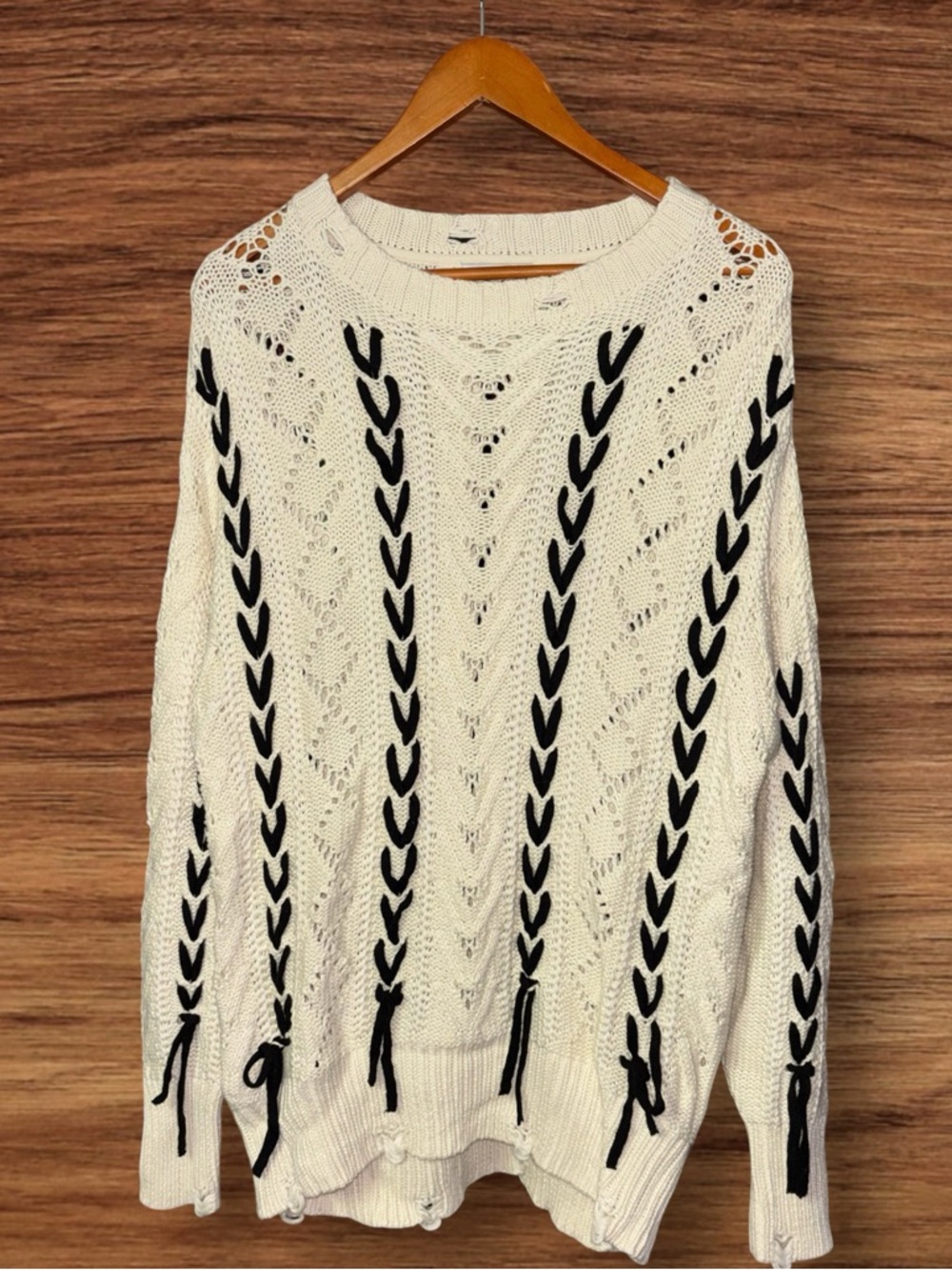 Dex Brand Cream Cable Knit Long-Sleeve Sweater With Black Braid Details
